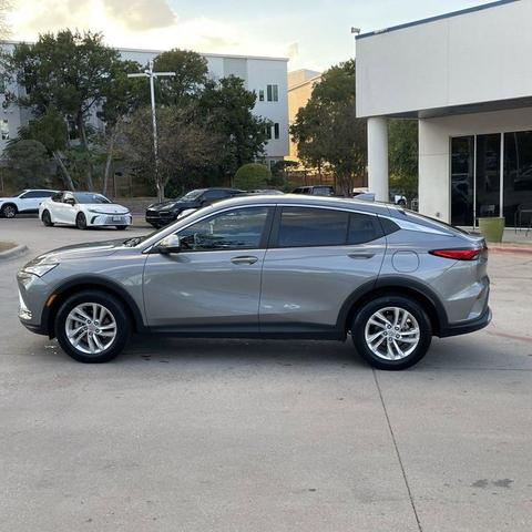 Photo of 2024 Moonstone Gray Metallic Buick Envista