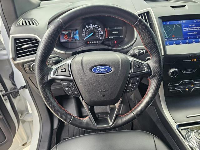 Photo of 2020 White Ford Edge