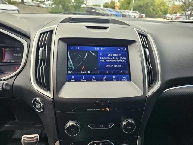 Photo of 2020 White Ford Edge