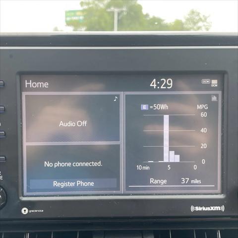 Photo of 2020 Super White Toyota RAV4 Hybrid