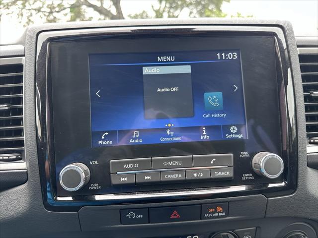 Photo of 2024 Glacier White Nissan Frontier