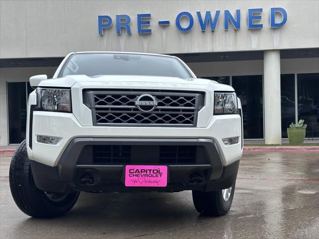 Photo of 2024 Glacier White Nissan Frontier