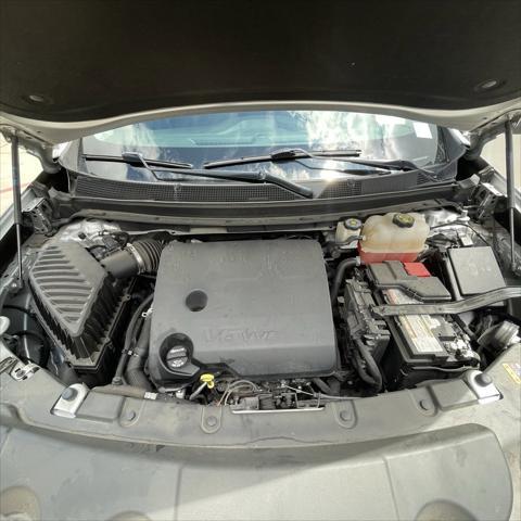 Photo of 2021 Silver Ice Metallic Chevrolet Traverse