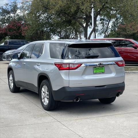 Photo of 2021 Silver Ice Metallic Chevrolet Traverse