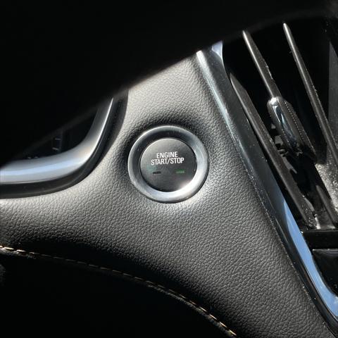 Photo of 2021 Silver Ice Metallic Chevrolet Traverse