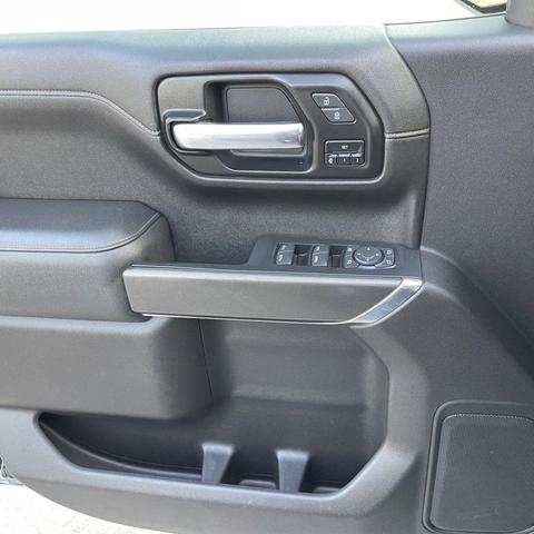 Photo of 2021 Onyx Black GMC Sierra 1500