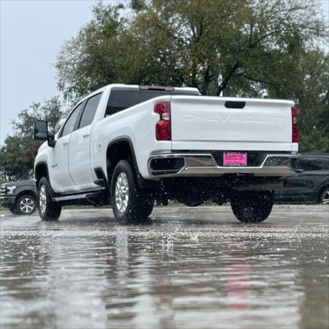 Photo of 2023 Summit White Chevrolet Silverado 2500
