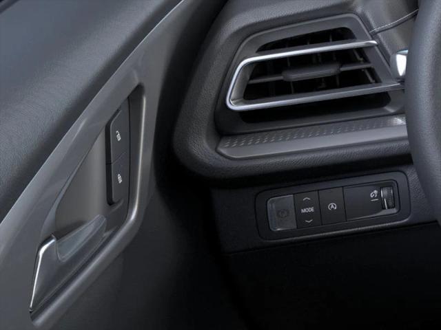 Photo of 2025 Summit White Chevrolet Traverse