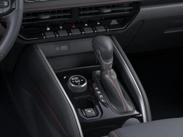 Photo of 2025 Summit White Chevrolet Colorado