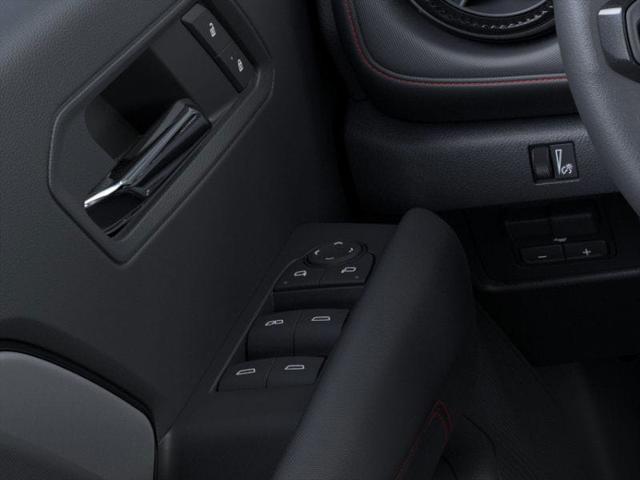 Photo of 2025 Summit White Chevrolet Colorado