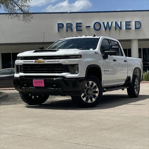 Photo of 2025 Summit White Chevrolet Silverado 2500