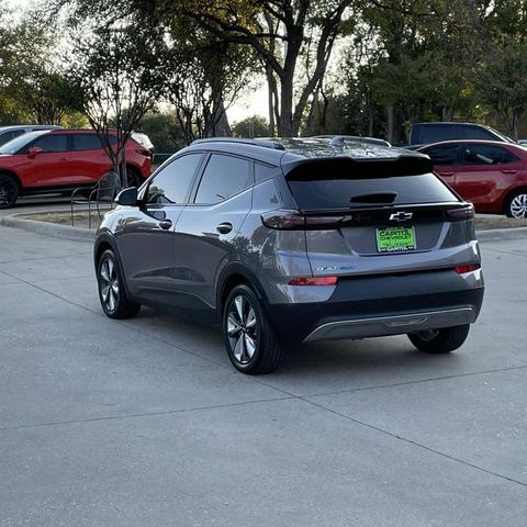Photo of 2023 Gray Ghost Metallic Chevrolet Bolt EUV