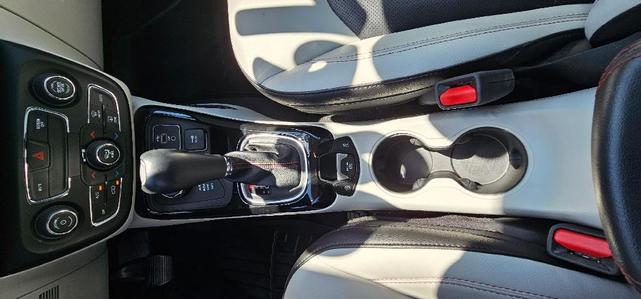 Photo of 2018 White Jeep Compass