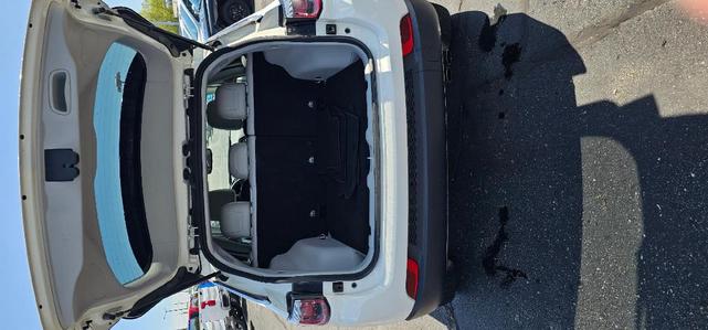 Photo of 2018 White Jeep Compass