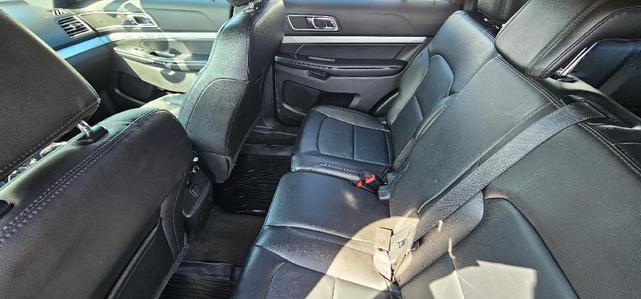 Photo of 2017 White Ford Explorer