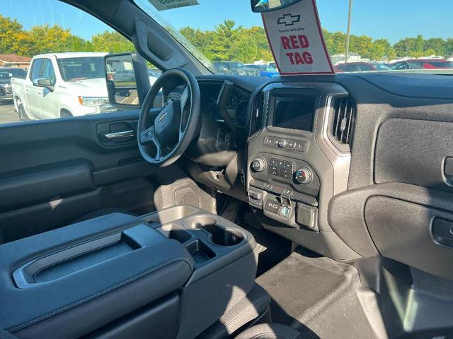 Photo of 2024 Summit White Chevrolet Silverado 2500