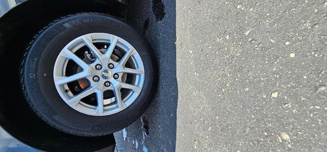 Photo of 2023 Gray Chevrolet Equinox