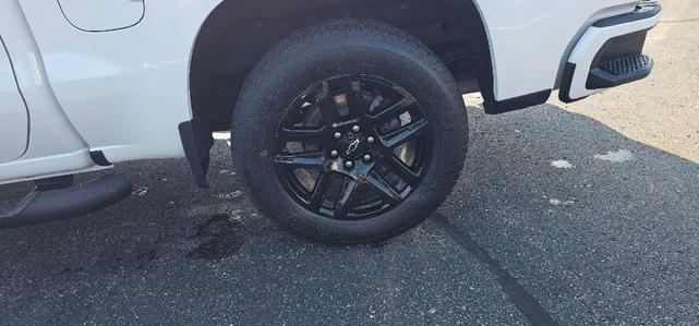 Photo of 2023 Summit White Chevrolet Silverado 1500