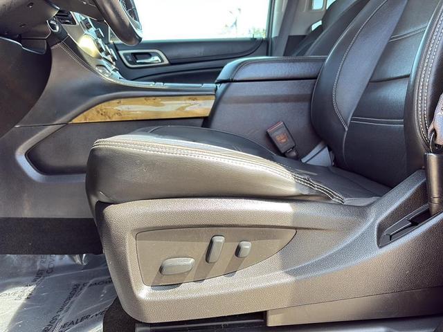 Photo of 2017 Dark Sapphire Blue Metallic GMC Yukon
