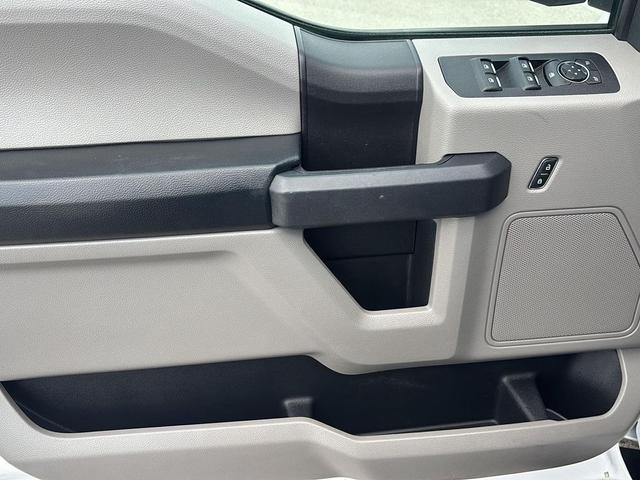 Photo of 2018 Oxford White Ford F-150