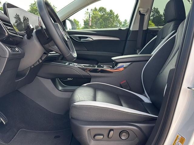 Photo of 2024 Summit White Buick Envision