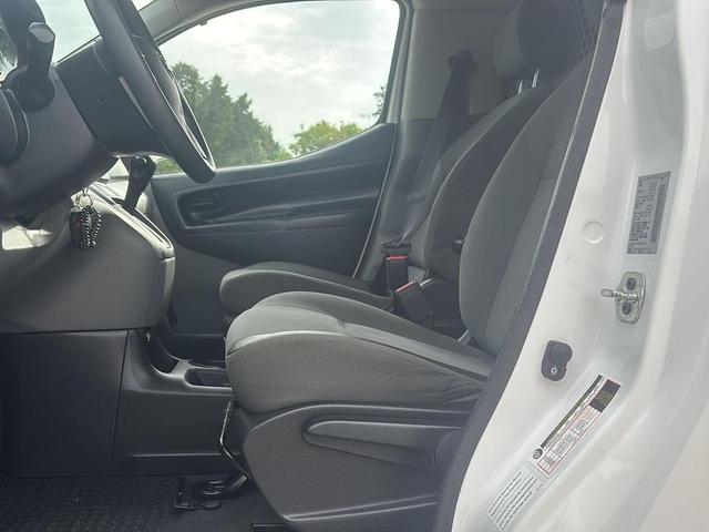 Photo of 2021 Fresh Powder Nissan NV200