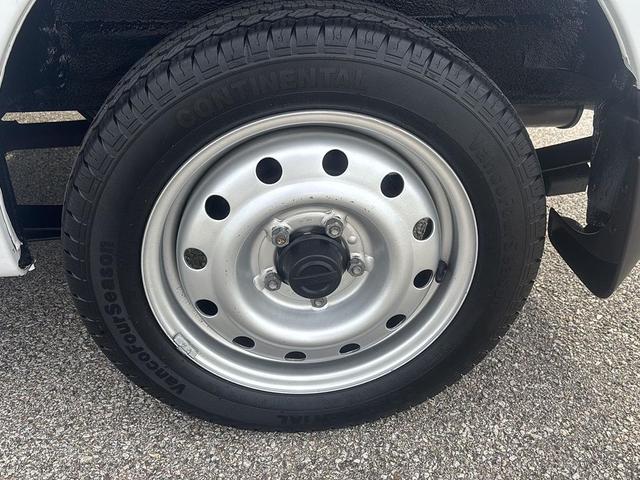 Photo of 2021 Fresh Powder Nissan NV200