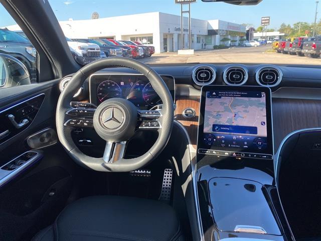 Photo of 2025 White Mercedes-Benz GLC 300