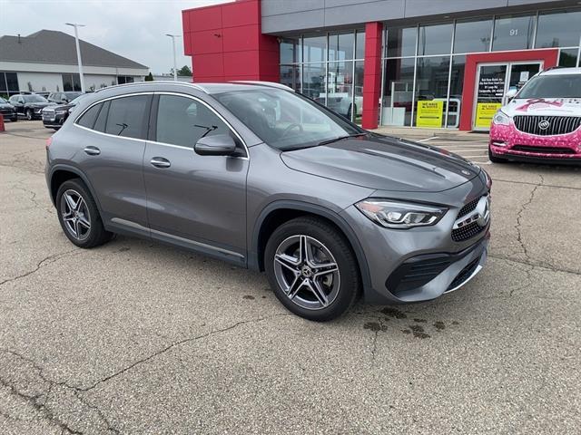 Photo of 2023 Iridium Silver Metallic Mercedes-Benz GLA 250