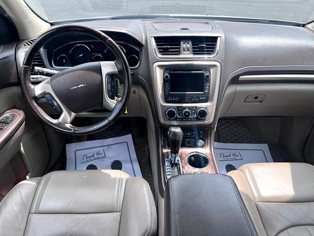 Photo of 2016 Pearl White GMC Acadia