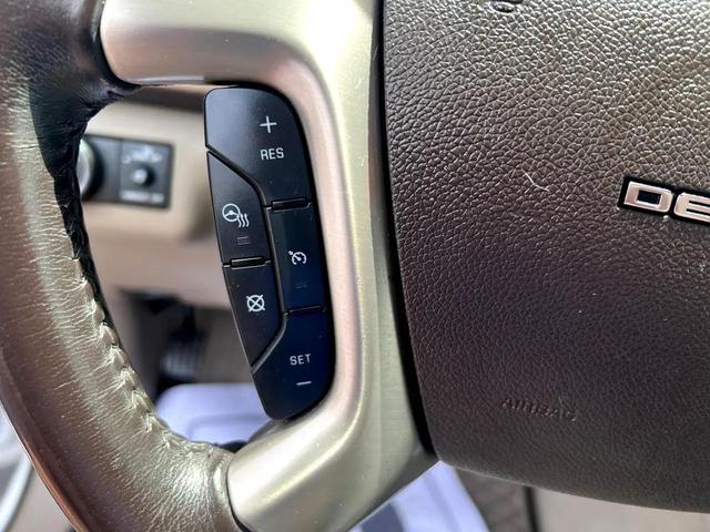 Photo of 2016 Pearl White GMC Acadia