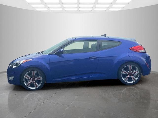 Photo of 2013 Marathon Blue Pearl Hyundai Veloster