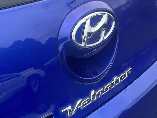 Photo of 2013 Marathon Blue Pearl Hyundai Veloster