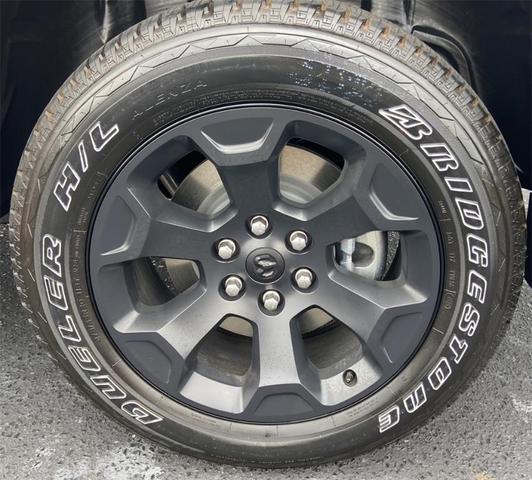 Photo of 2025 Bright White Clearcoat RAM 1500