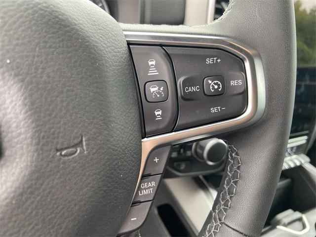 Photo of 2025 Bright White Clearcoat RAM 1500