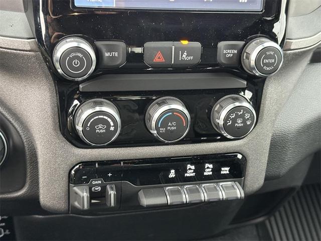 Photo of 2025 Bright White Clearcoat RAM 1500