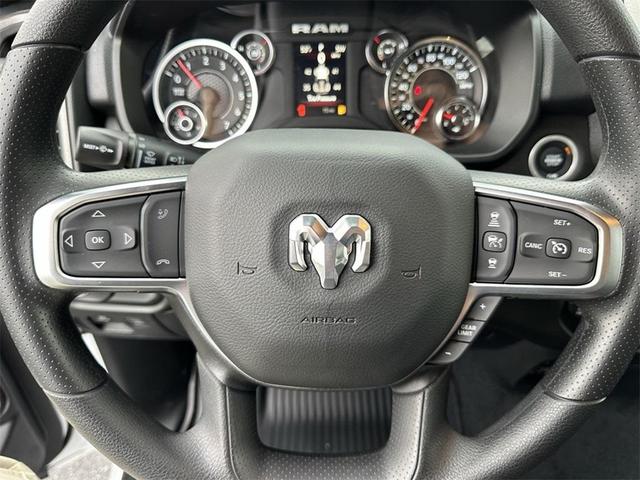 Photo of 2025 Bright White Clearcoat RAM 1500