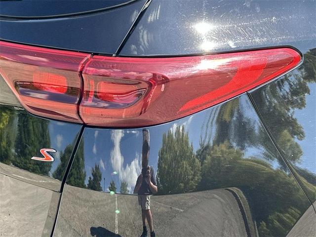 Photo of 2020 Black Cherry Pearl Kia Sportage