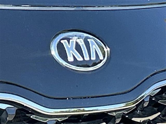 Photo of 2020 Black Cherry Pearl Kia Sportage