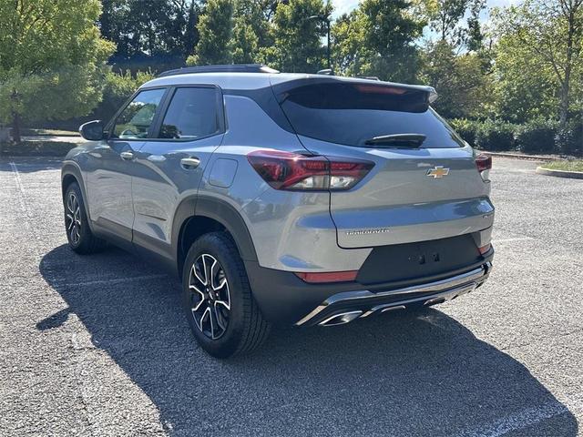 Photo of 2023 Sterling Gray Metallic Chevrolet Trailblazer