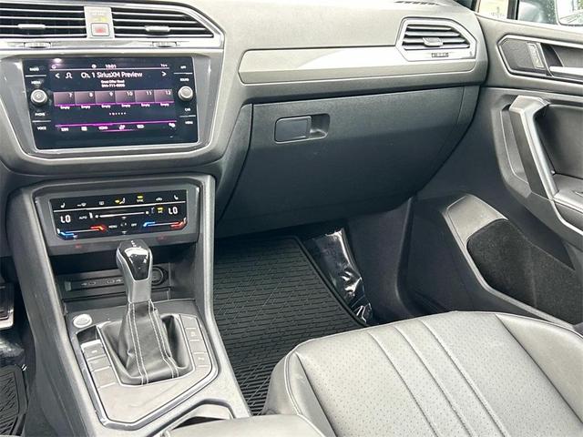 Photo of 2023 Platinum Gray Metallic Volkswagen Tiguan