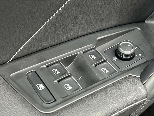 Photo of 2023 Platinum Gray Metallic Volkswagen Tiguan