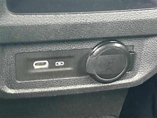 Photo of 2023 Platinum Gray Metallic Volkswagen Tiguan