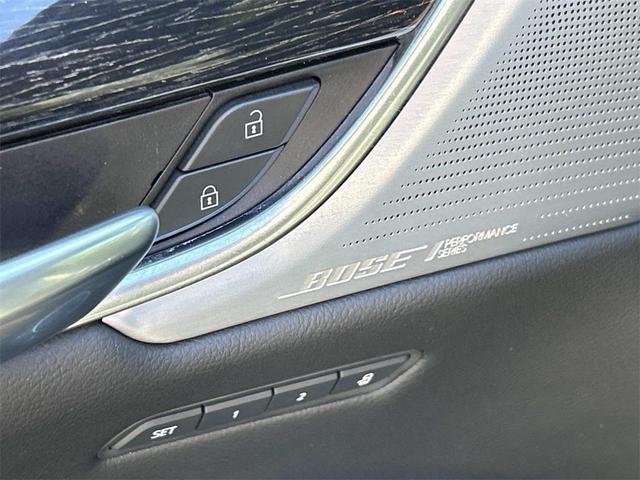 Photo of 2020 Manhattan Noir Metallic Cadillac XT5
