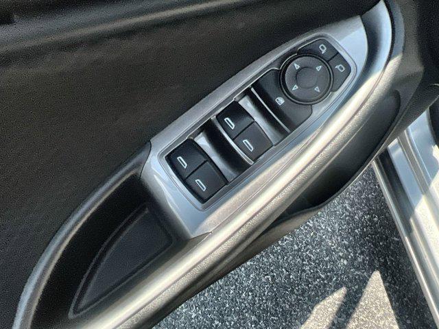 Photo of 2020 Silver Ice Metallic Chevrolet Malibu