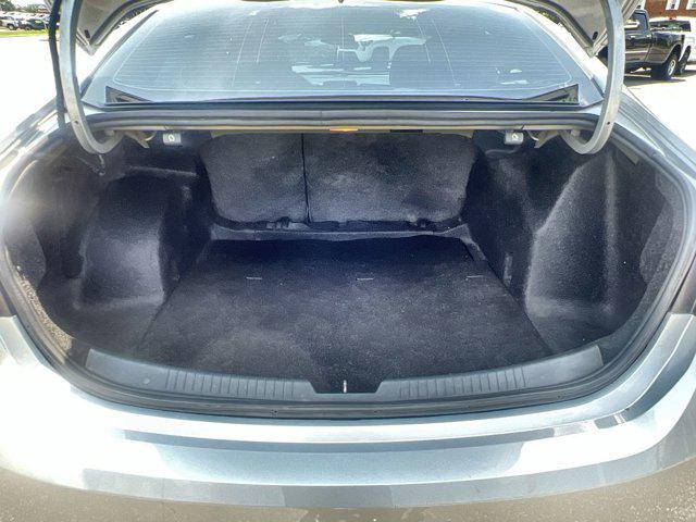 Photo of 2020 Silver Ice Metallic Chevrolet Malibu