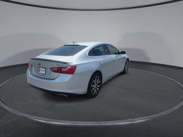 Photo of 2020 Silver Ice Metallic Chevrolet Malibu