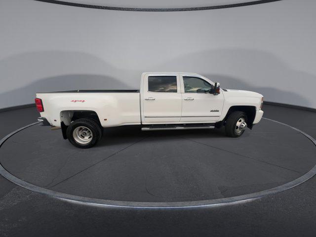 Photo of 2015 Summit White Chevrolet Silverado 3500