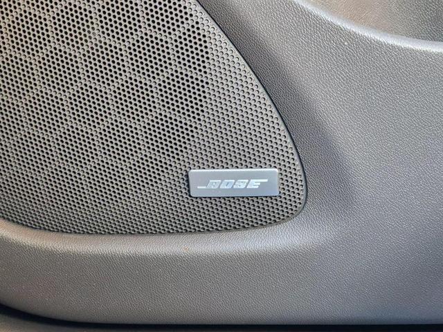 Photo of 2017 White Chevrolet Malibu