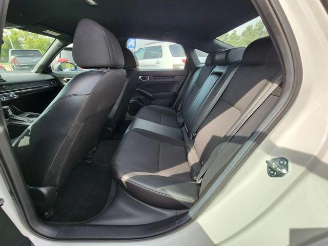 Photo of 2025 Platinum White Pearl Honda Civic
